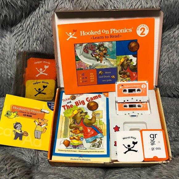Hooked on Phonics Learn to Read Level 2 - Picture 4 of 6